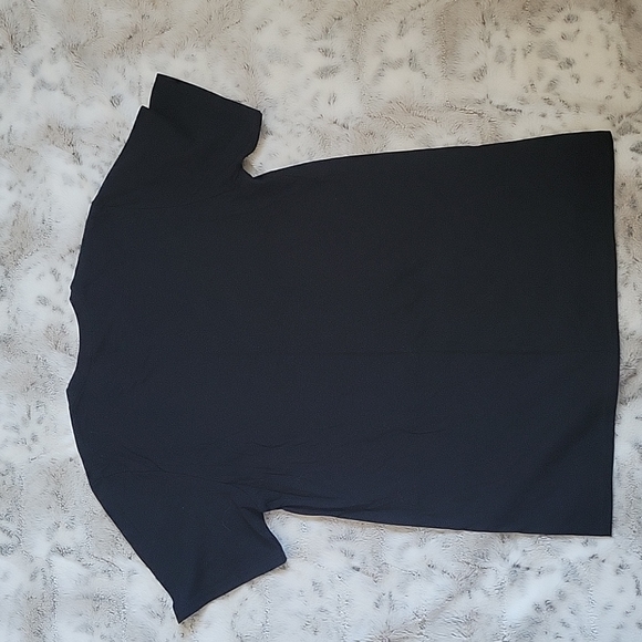 Yellowstone T Shirt - Picture 2 of 4